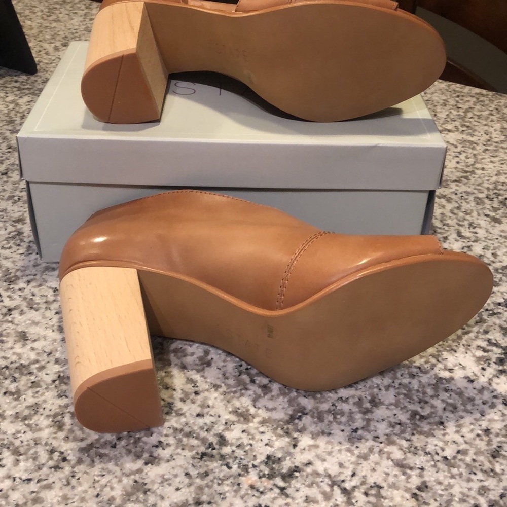 $129   Size 10 1. State Tan Sandals